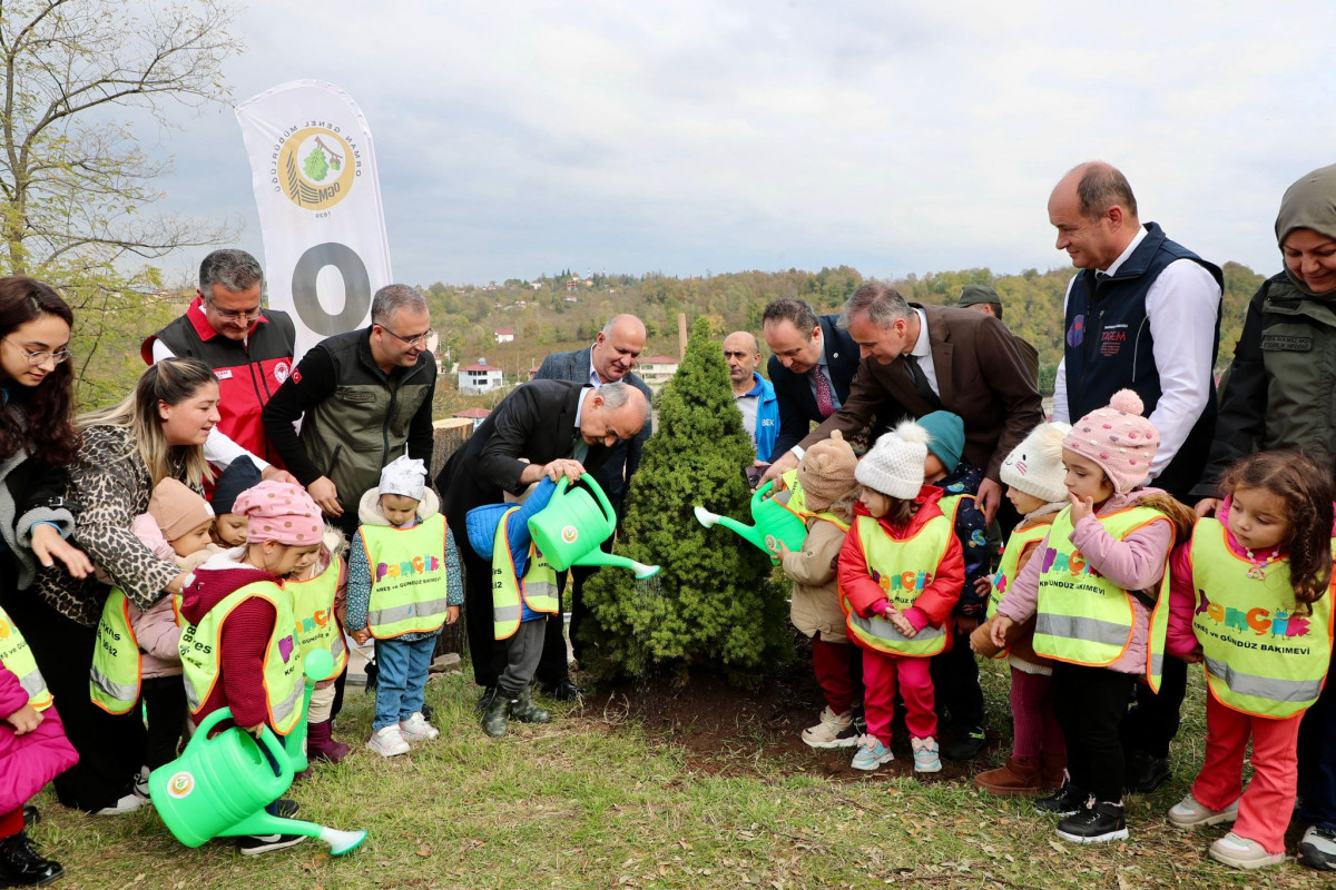 4.877 Fidan Toprakla Buluştu