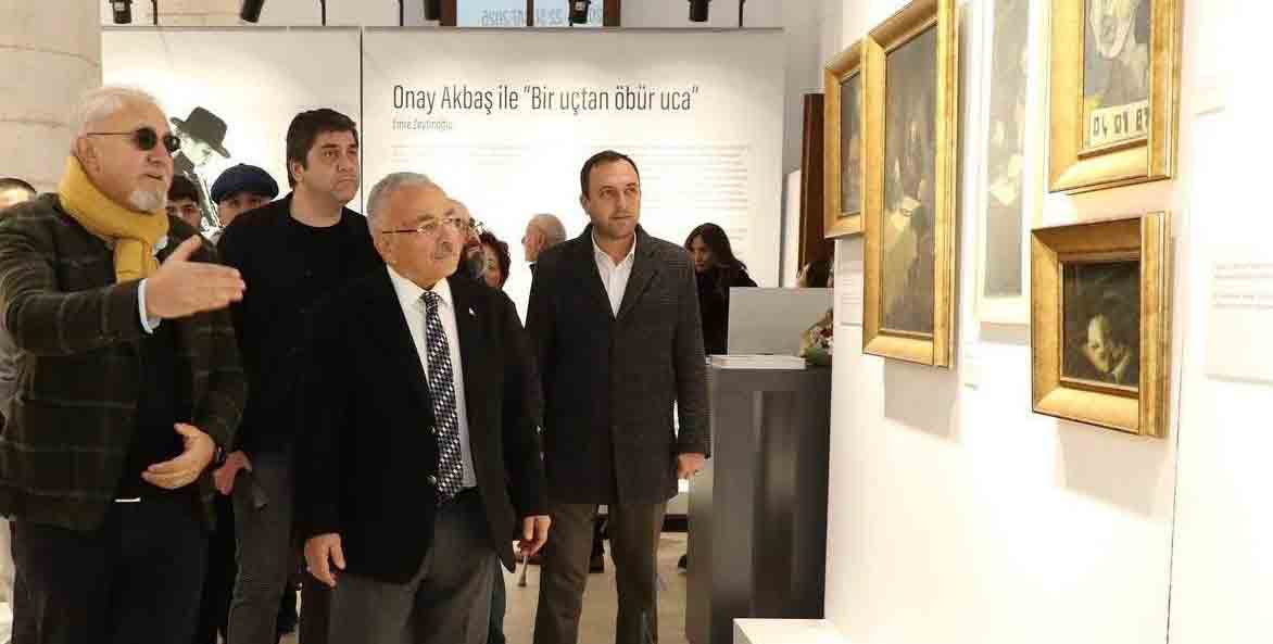 ONAY AKBAŞ’IN ESERLERİ SANATSEVERLERLE BULUŞTURULDU