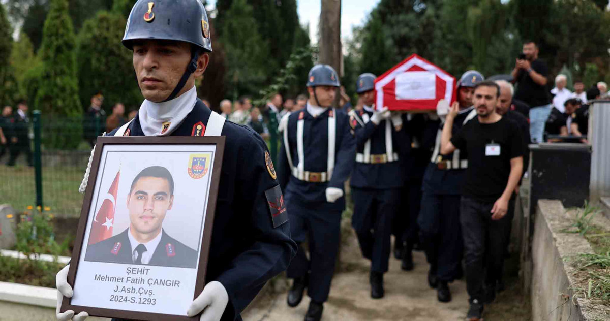 Şehit Mehmet Fatih Çangır son yolculuğuna uğurlandı