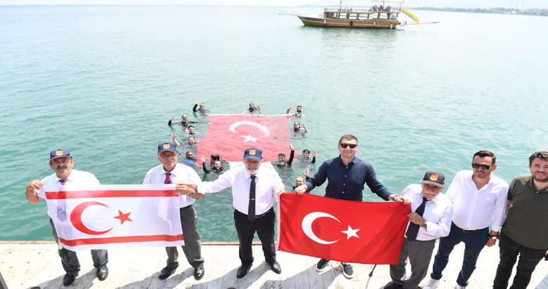 Türk ve KKTC Bayrağı Açıldı